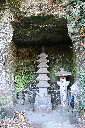鎌倉英勝寺近傍の阿仏尼供養塔
